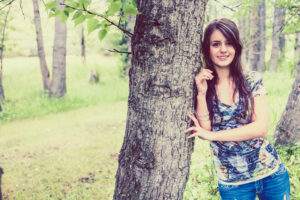 teen-therapy-adolescent-beside-tree